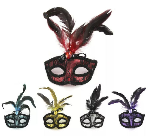 Antifaz Carnaval encaje negro con plumas colores surtidos