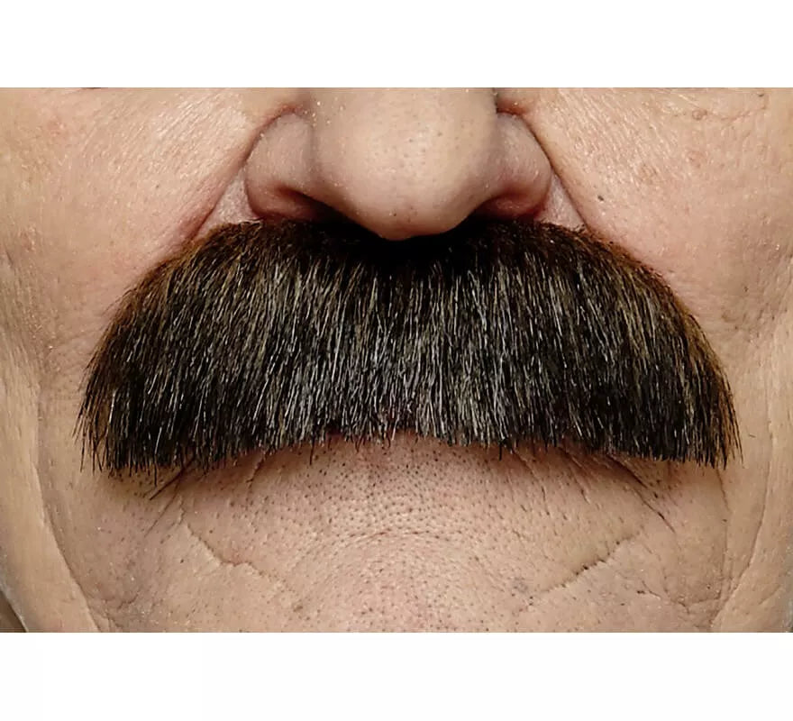 Translation missing: es.Bigote castaño