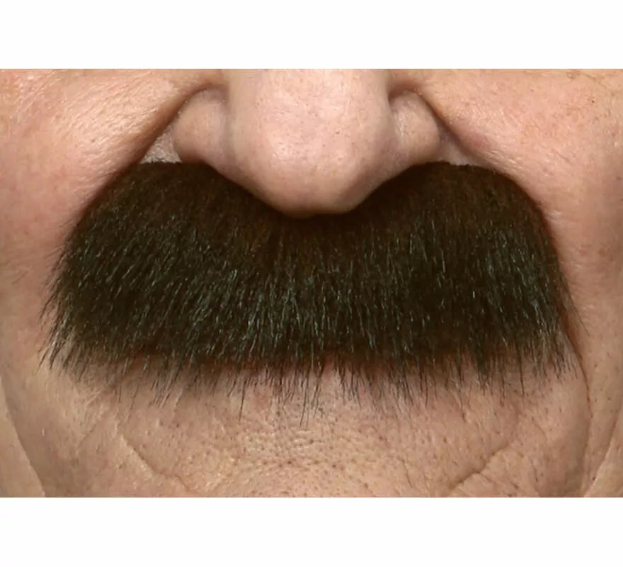Translation missing: es.Bigote castaño despuntado de Sargento Militar