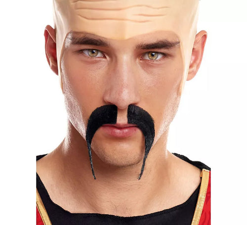 Bigote Negro de Chino