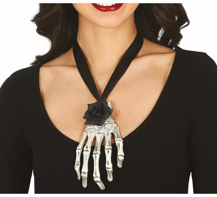 Translation missing: it.Collar con Cinta y Mano Esqueleto Grande