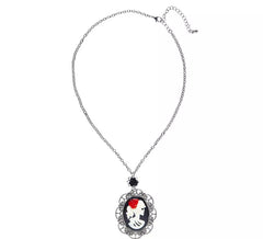 Collar con Medallón de Calavera y Rosa Negra