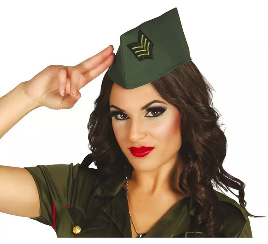 Translation missing: it.Gorro Militar de color verde con insignia