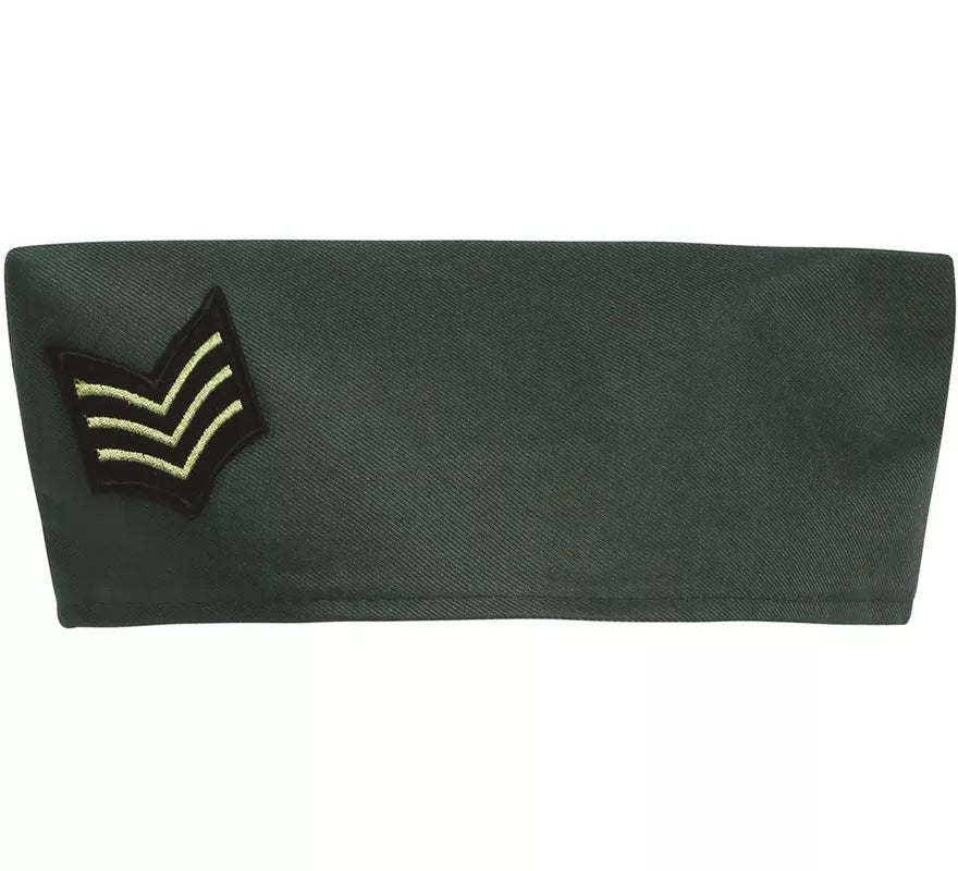 Translation missing: it.Gorro Militar de color verde con insignia