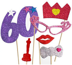 Kit Photocall donna felice 60 anni con 6 pezzi