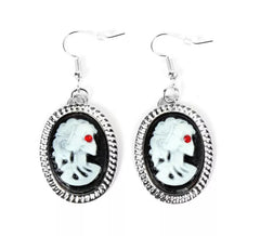 Pendientes de Vampiresa de época