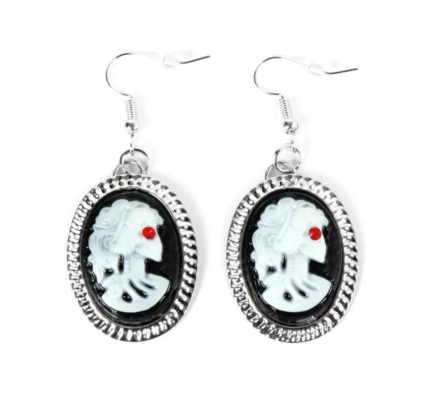 Translation missing: it.Pendientes de Vampiresa de época