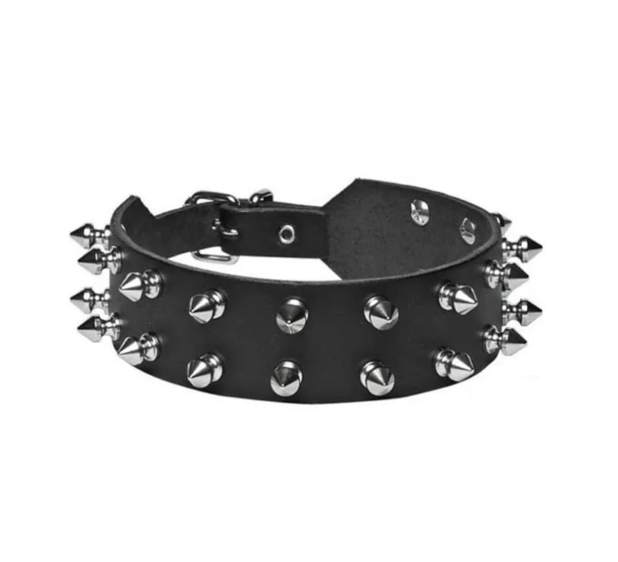 Translation missing: it.Pulsera negra con pinchos plateados