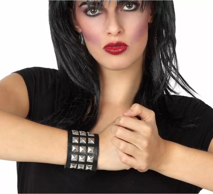 Translation missing: it.Pulsera Punk Negra