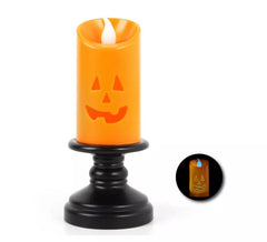 Candela di zucca felice con luce