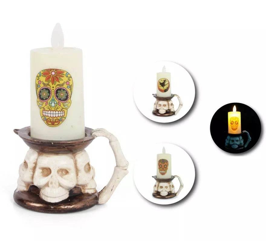 Translation missing: it.Vela Halloween con base Calavera en modelos surtidos con luz de 9,3x14,3 cm